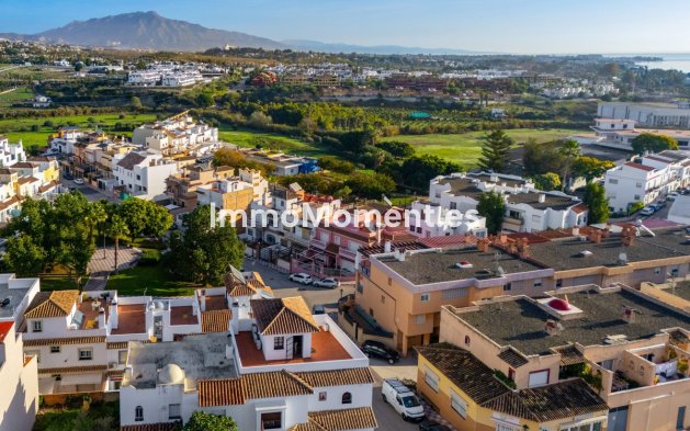 Wiederverkauf - Freistehende Villa - Estepona  - Estepona Centro