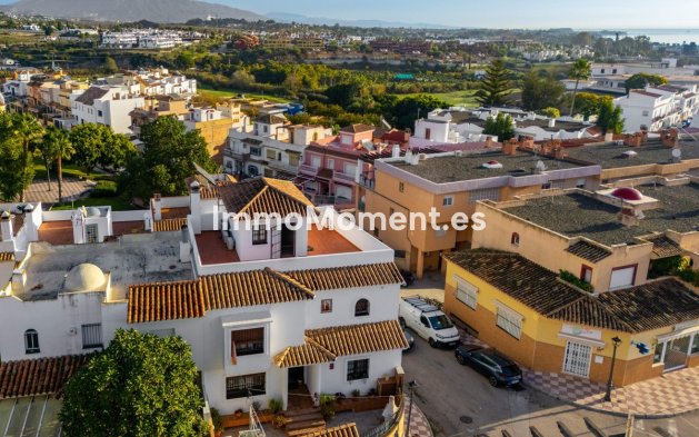 Wiederverkauf - Freistehende Villa - Estepona  - Estepona Centro