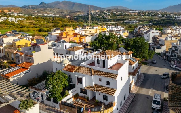 Wiederverkauf - Freistehende Villa - Estepona  - Estepona Centro