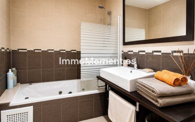 Revente - Maison mitoyenne - Estepona  - New Golden Mile