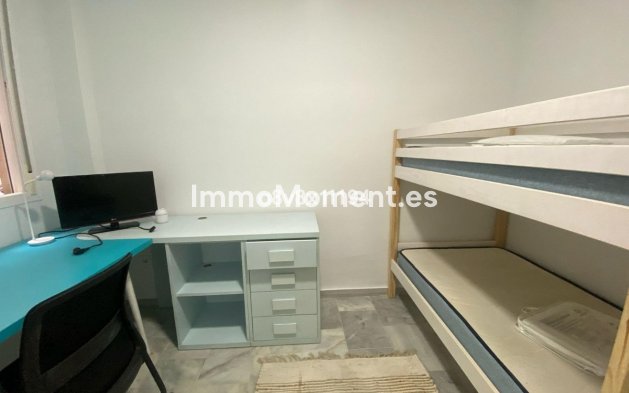 Reventa - Apartamento - Casares - Casares Centro