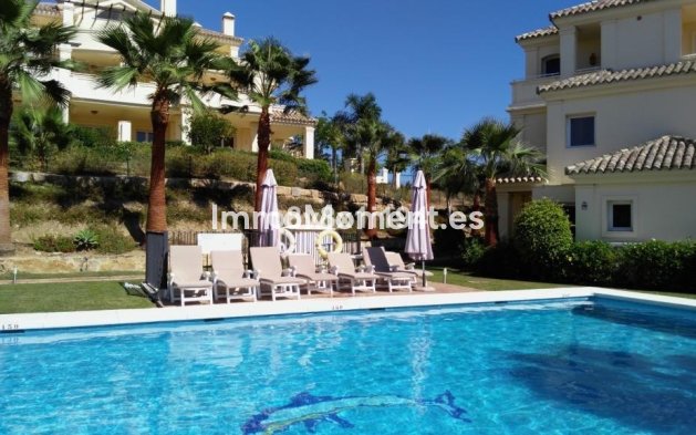 Resale - Apartment - Casares - Casares Centro