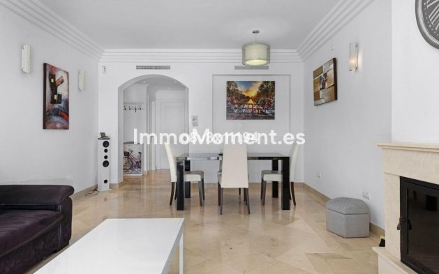 Resale - Apartment - Casares - Casares Centro
