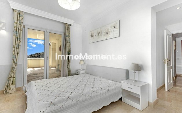 Resale - Apartment - Casares - Casares Centro