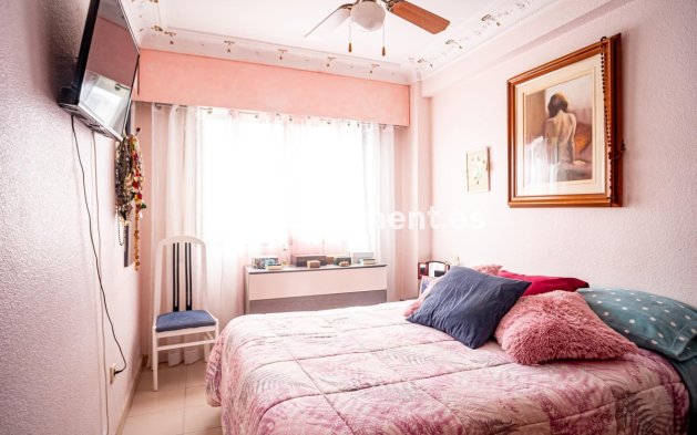 Resale - Apartment - Benidorm - Benidorm Centro