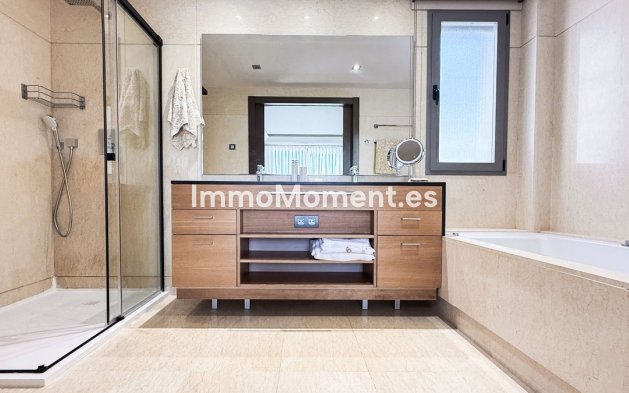 Reventa - Apartamento - Benahavís - Benahavís Centro