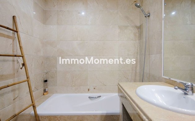 Wiederverkauf - Wohnung - Marbella - Nueva Andalucía