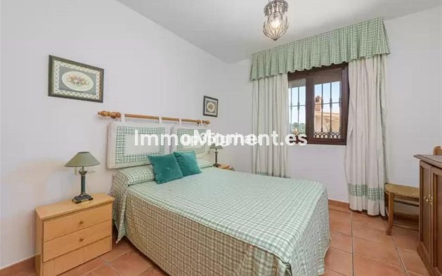 Wiederverkauf - Freistehende Villa - Estepona  - Estepona Centro