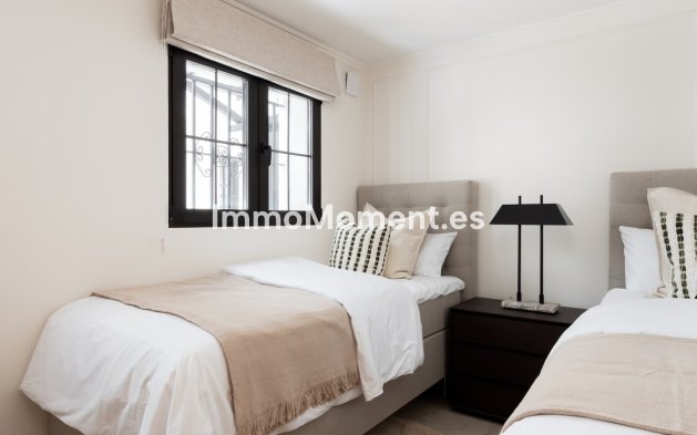 Revente - Appartement - Marbella - Nueva Andalucía