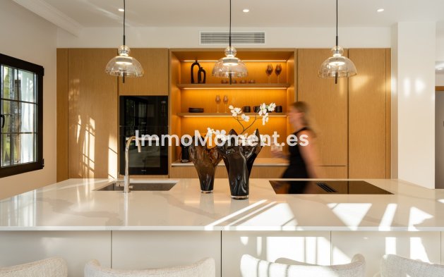 Revente - Appartement - Marbella - Nueva Andalucía