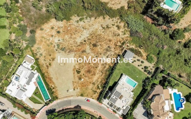 Resale - Plot - Marbella - Nueva Andalucía