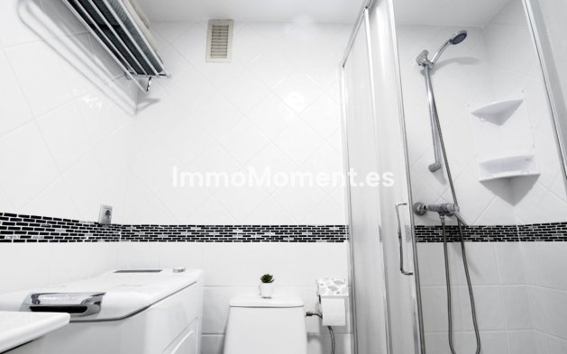 Resale - Apartment - Benalmadena - Benalmadena Centro