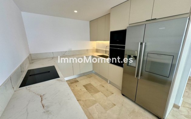 Wiederverkauf - Wohnung - Estepona  - Atalaya