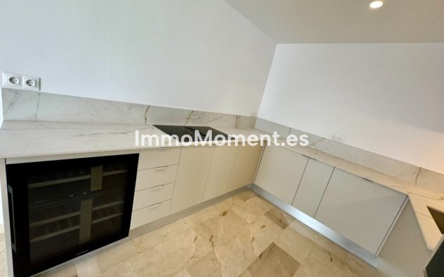 Wiederverkauf - Wohnung - Estepona  - Atalaya