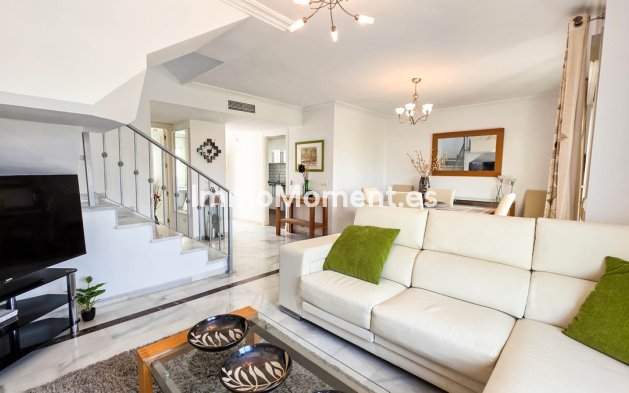 Resale - Apartment - Casares - Casares Centro