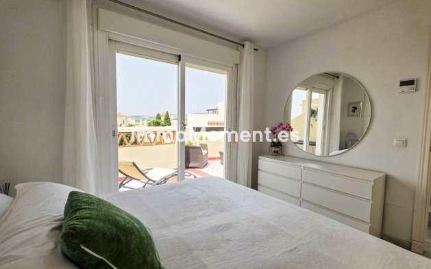 Resale - Apartment - Casares - Casares Centro