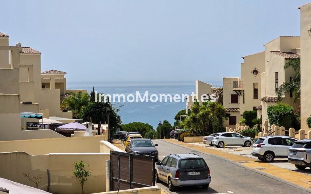 Resale - Apartment - Casares - Casares Centro