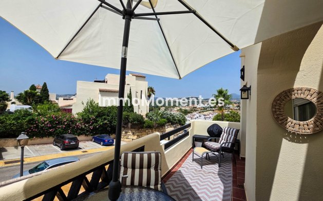 Resale - Apartment - Casares - Casares Centro