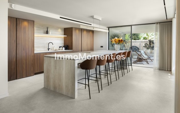 Reventa - Villa independiente - Marbella - Nueva Andalucía