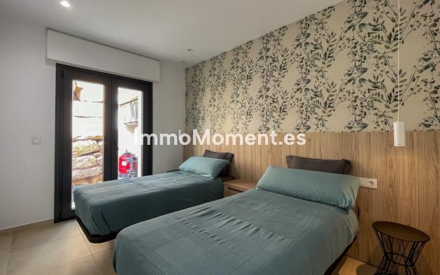Reventa - Villa independiente - Finestrat