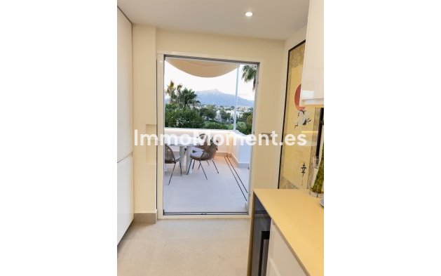 Resale - Detached villa - Marbella - Guadalmina Alta