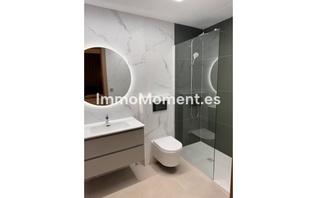 Resale - Detached villa - Marbella - Guadalmina Alta