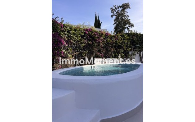 Resale - Detached villa - Marbella - Guadalmina Alta