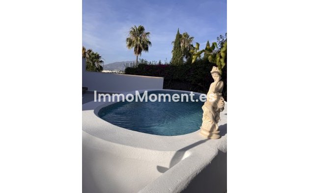 Resale - Detached villa - Marbella - Guadalmina Alta