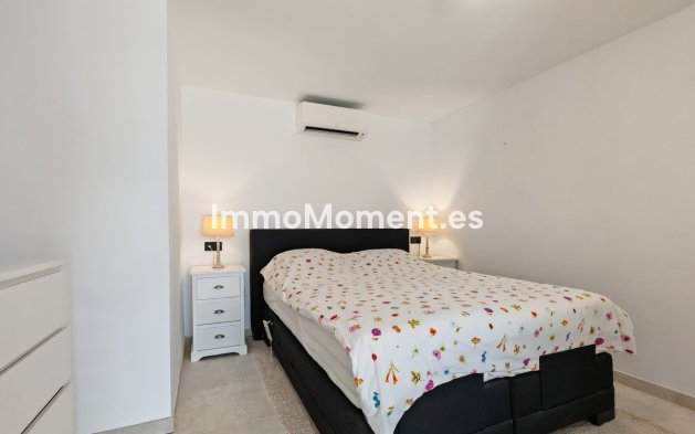 Resale - Detached villa - Marbella - Elviria