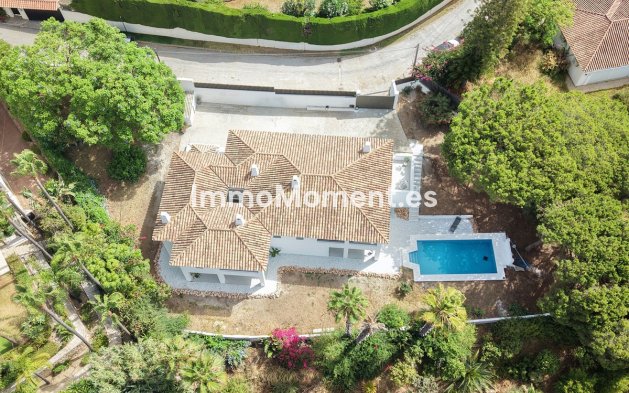 Resale - Detached villa - Marbella - Elviria