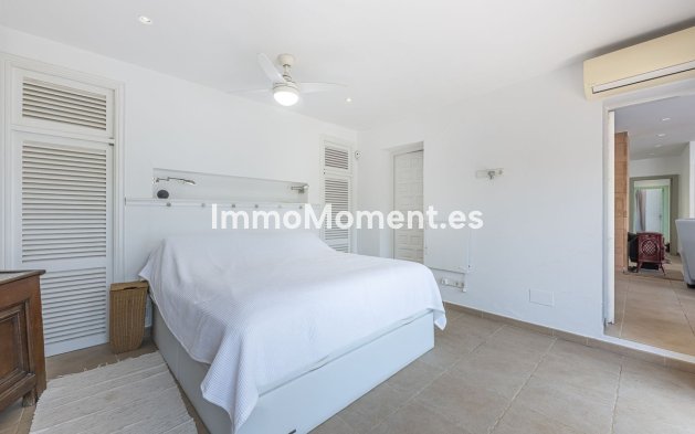 Resale - Detached villa - Manilva - Punta Chullera