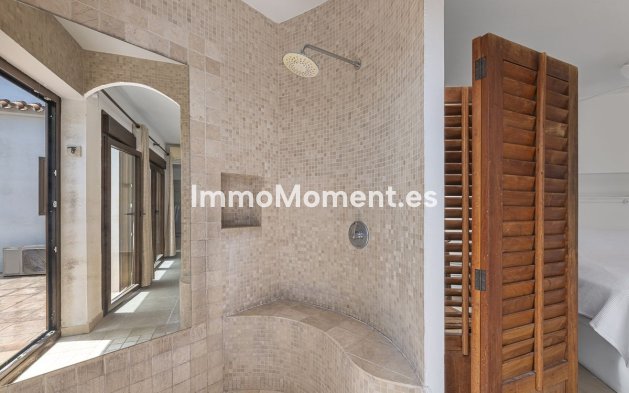 Resale - Detached villa - Manilva - Punta Chullera