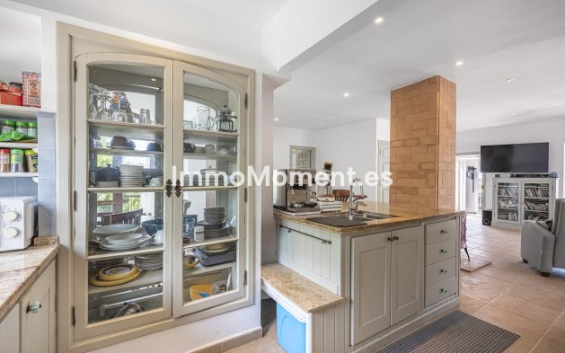 Resale - Detached villa - Manilva - Punta Chullera