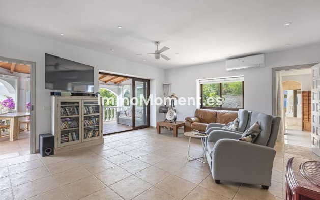 Resale - Detached villa - Manilva - Punta Chullera