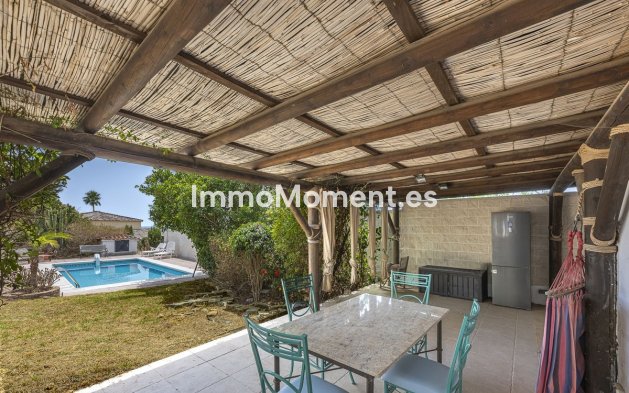 Resale - Detached villa - Manilva - Punta Chullera