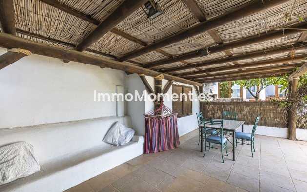 Resale - Detached villa - Manilva - Punta Chullera