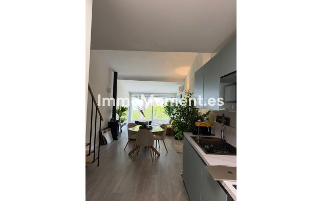 Revente - Appartement - Estepona  - Estepona Centro