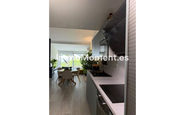 Revente - Appartement - Estepona  - Estepona Centro