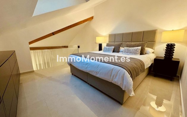 Resale - Detached villa - Estepona - Estepona Centro
