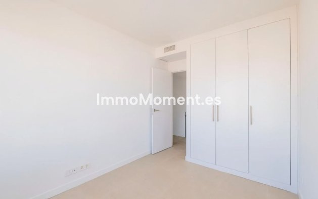 Resale - Detached villa - Estepona - Estepona Centro
