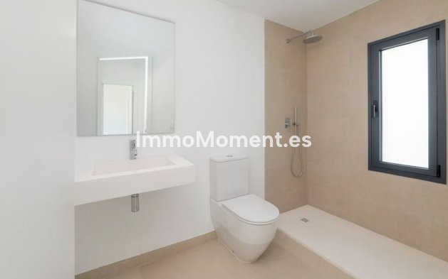 Resale - Detached villa - Estepona - Estepona Centro