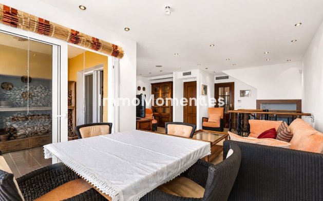 Resale - Apartment - Marbella - Costabella
