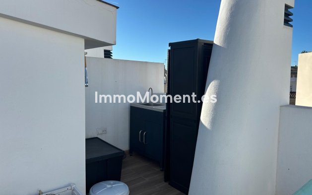 Resale - Apartment - Estepona - Estepona Centro