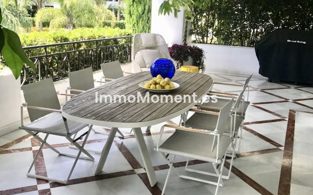 Revente - Appartement - Estepona  - Estepona Centro