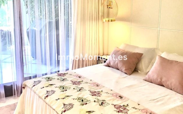 Revente - Appartement - Estepona  - Estepona Centro