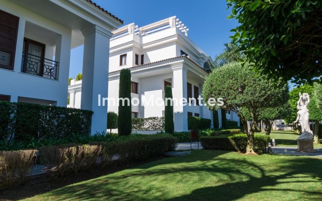 Revente - Appartement - Estepona  - Estepona Centro
