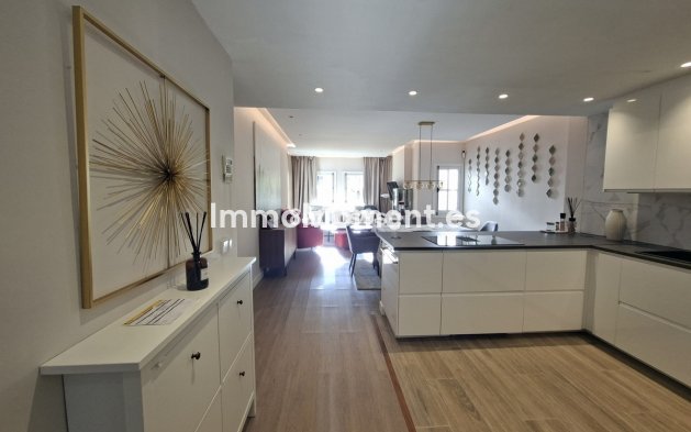 Wiederverkauf - Wohnung - Marbella - Nueva Andalucía