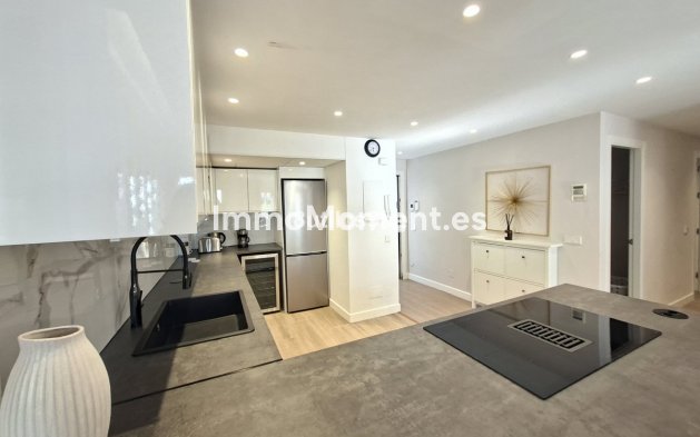 Wiederverkauf - Wohnung - Marbella - Nueva Andalucía