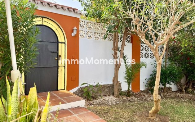 Wiederverkauf - Freistehende Villa - Marbella - Nueva Andalucía