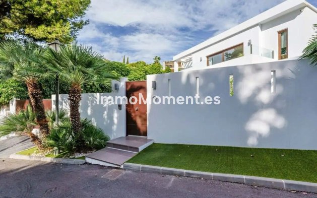 Wiederverkauf - Freistehende Villa - Marbella - El Rosario